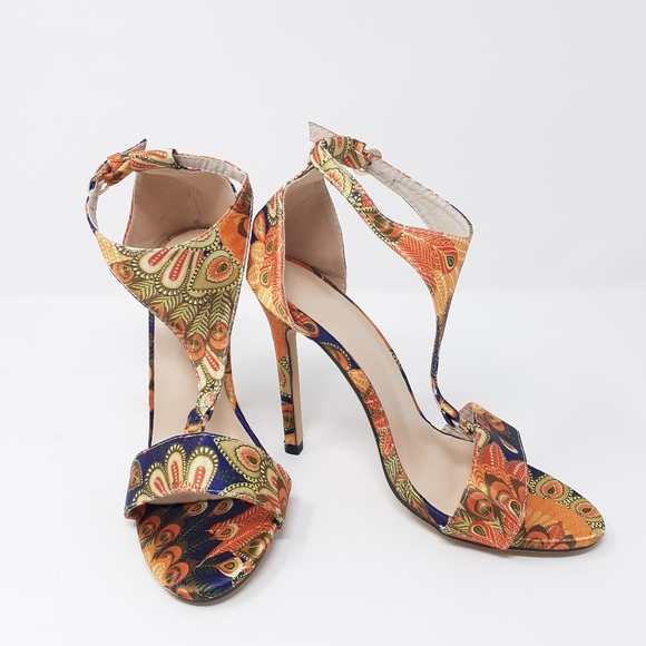 Peackcock Feather Heels NWO - Picture 4 of 9